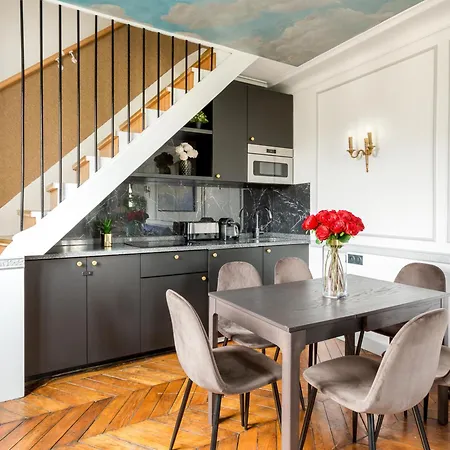 Merveil Luxury Royale Ii - Saint Honore View Апартаменты *